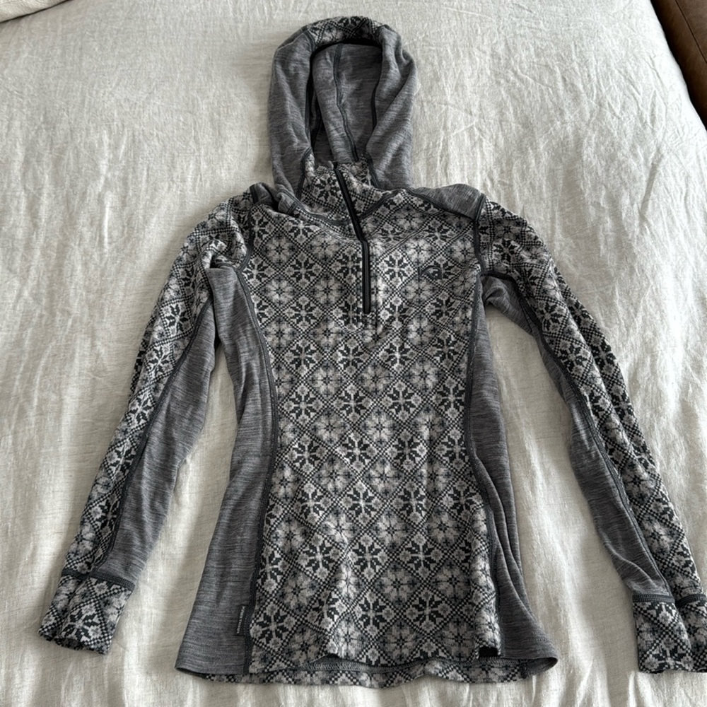 KARI TRAA hooded merino wool 1/4 zip shirt size small